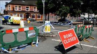 Police seal off the Staffordshire Knot Pub in Darlaston [upl. by Notsnhoj]