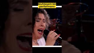 Kırmızılı Kadından Muhteşem Performans [upl. by Brinson]