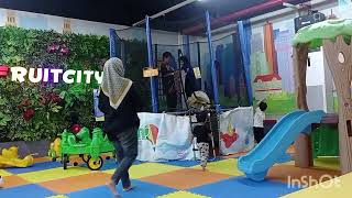 Kakak Mufid dan Hafshah bermain di Fruit City Free Wifi [upl. by Caras306]