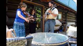 Bluegrass MusicThe Johnsons Bluegrass Band The Old Hen Cackled [upl. by Auric]