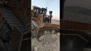 Bulldozercaterpillarbulldozer caterpillard9t heavyequipment heavyequipment [upl. by Brigit792]