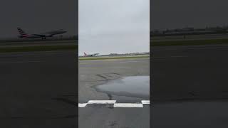 Racing a plane😮 aviation shorts youtubeshorts planespotting [upl. by Mariejeanne526]