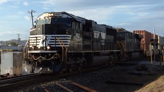 NS 1850 Loud K5LA leads slow 2x1 on NS 279 W Smokin DPU  Powell TN 10312024 [upl. by Spevek232]