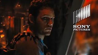 Passengers 2016 Movie Revealing Facts and Review [upl. by Adolph]