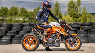 KTM 1290 SUPER DUKE R EVO 2022  acceleration test 0200kmh amp time attack  RokON VLOG 131 [upl. by Aicre]