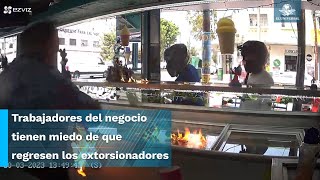 Extorsionadores prenden fuego a adulto mayor y a paletería en la Venustiano Carranza [upl. by Broucek704]