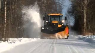 JCB Fastrac mit dem Schneepflug unterwegs Produktvideo  LandtechnikTV [upl. by Norword]