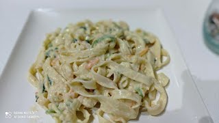 طاكلياطيل بالقمرون tagliatelles aux crevettes [upl. by Eybbob]