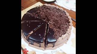 Chocolate cake kings chocolatecake shorts shafiunskitchenvlog [upl. by Ddal456]