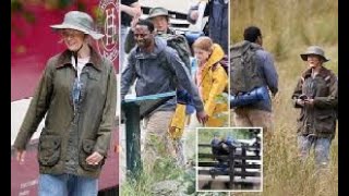 Renee Zellweger looks the clueless camper as she films school trip scenes for Bridget Jones [upl. by Nayb]