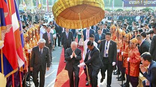 First Day of Water Festival 2024 was Epics by King Norodom Sihamoni Cambodians stand to cheers [upl. by Aleunamme939]