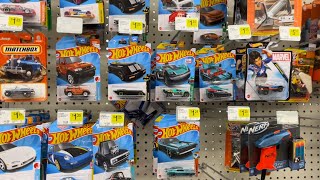 How to find Hot Wheels Treasure Hunt cars 💰in the wild Showcasing Available Stock in Dollar General [upl. by Acisset206]