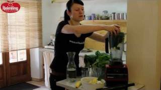 Vitamix Grüner Smoothie Spinat Ananas [upl. by Allac]