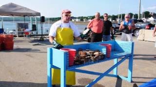 Scallop Shucking Demonstration at Digby Scallop Days [upl. by Denni]