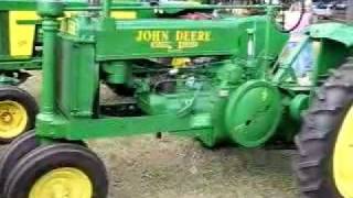 Vintage Tractor Parade starring the John Deere Model A [upl. by Neehsar79]