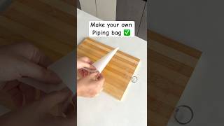 DIY piping bag🥰pipingbag bakinghacks bakingtips tipsandtricks cakehacks viralhacks unique [upl. by Blayne]