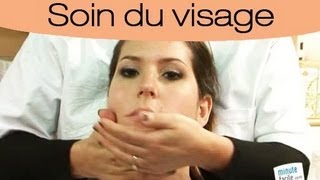 Comment faire un soin du visage le matin [upl. by Malchus]