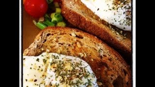 Poached eggs czyli jajka w koszulkach [upl. by Adniuqal]