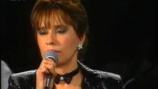 Astrud Gilberto  Canto De Ossanha [upl. by Alodi778]