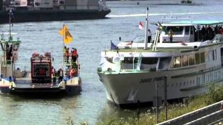 Matrose löst Schiffsunfall auf dem Rhein aus [upl. by Yffat]