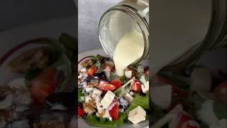 La ensalada veraniega más deliciosa Queso fresas y vinagreta casera [upl. by Nothgiel340]