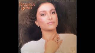 Daniela Romo  Adelante corazón audio HQ HD [upl. by Lodmilla992]