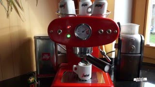 FrancisFrancis X1 Illy Segafredo Espresso FullHD [upl. by Queridas782]