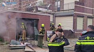 Brand in garagebox op de Koninginnestraat in Dordrecht [upl. by Mackler]