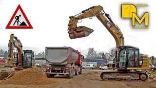 CATERPILLAR TEAMWORK 2x CAT 318E BAGGER BELADEN MULDENKIPPER MIT SAND [upl. by Lubeck]