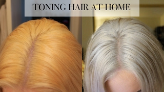 TONING BLEACHED HAIR AT HOME  Wella T18 [upl. by Rashida89]