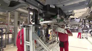 Volkswagen Caddy Production  AutoMotoTV [upl. by Bjorn]