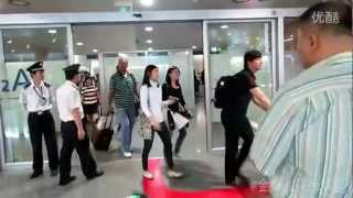 Yuna Kim  Shanghai Airport in China 15June2012 [upl. by Aronal]