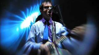 Weezer  Falling For You Live July 14 2002 [upl. by Ayn]