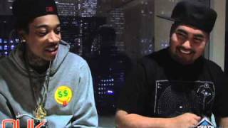 DJ Quiz  Quiz Knows Wiz Khalifa November 2010 [upl. by Esorrebma]