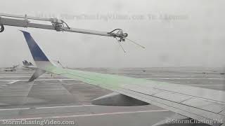 Denver CO DIA Airport Deicing Aircraft  232020 [upl. by Yraccaz]