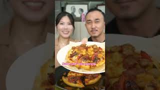 PIZZA KOK DIGORENG KRIUKKRIUK TAPI ENAK GAK YA asmr viral pizza [upl. by Ramad552]