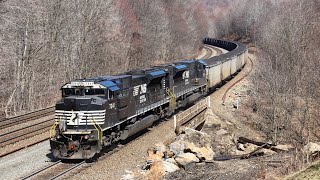 FULL THROTTLE GE amp EMD Locomotives Power 15000 Ton Loaded Coal Train Over The Allegheny Mountains [upl. by Ube]