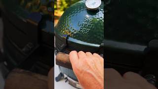 You can smoke a pork butt on a Big Green Egg Mini Max [upl. by Hceicjow]