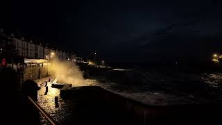 High tide in Porthleven DJI Pocket 3 low light sample [upl. by Dray]