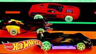 HW GLOW WHEELS™ in Tunnel Run  HotWheels [upl. by Eatnoled]