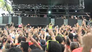 Zedd quotAtomquotquotMercyquotquotClarityquotquotNiggas In ParisquotquotHarlem Shakequot Ultra Music Festival 2013 15 324 [upl. by Fryd]