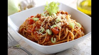 Proste spaghetti bolognese na pomidorach  jak zrobić  Przepisypl [upl. by Enyleuqcaj587]