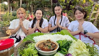 สาวกะเหรี่ยงมากินข้าวกับปลาร้า Karen girls eating Karen Food🌶🥬🥒🌿 [upl. by Nairad]