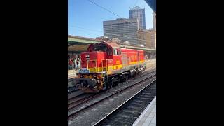 Diesel loco 4903 shunts at Central trains trainspotting [upl. by Uziel]