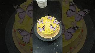 butterflycake yellowcake cake girlsbirthdaycake cakedesign shortsfeed shortsvideo shorts [upl. by Mairhpe]