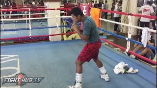 Roman Chocolatito Gonzalez shadow boxing  staying sharp for Rungvisai rematch [upl. by Pirzada]