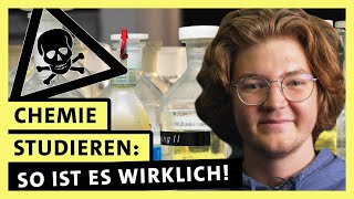 Chemie studieren  Gefährliches Laborpraktikum  alpha Uni [upl. by Aihselat]