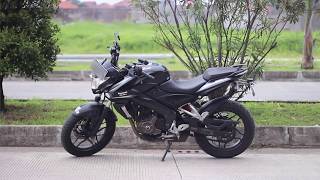 Review Singkat Bajaj Pulsar 200 NS atau Kawasaki BR200 [upl. by Gasper]