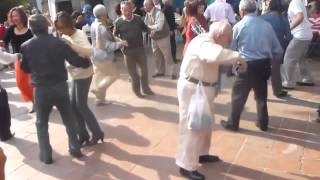 Old Man Dancing Like a Boss Five Seconds Dont Care Version [upl. by Eelreveb]