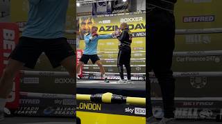 AND THE NEW Lewis Edmondson CRASHES the pads ahead of British title fight with Dan Azeez Boxing [upl. by Walczak]